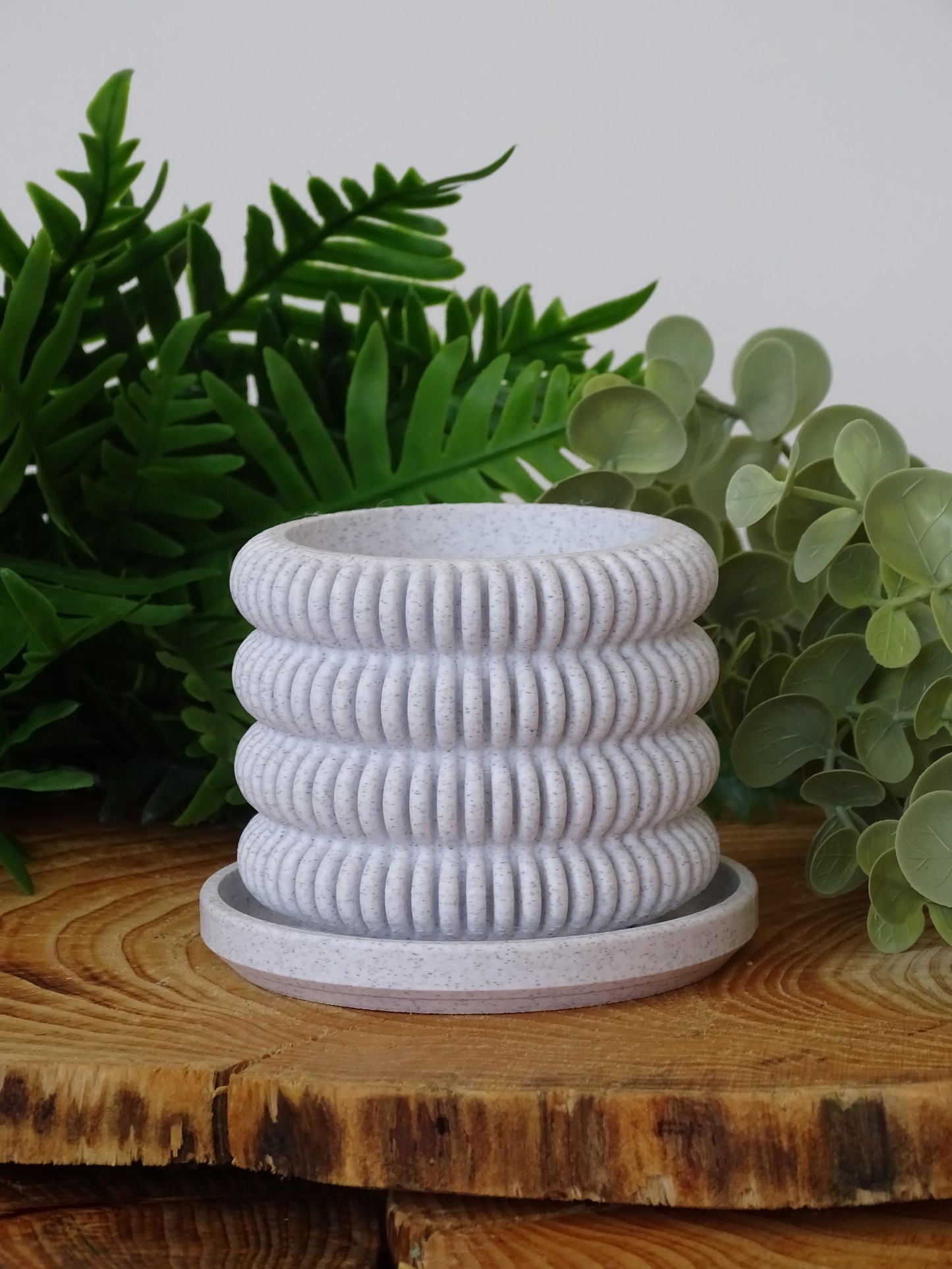 Wavy Planter with Drip Tray, the Clifton | Vegan and Eco friendly planter