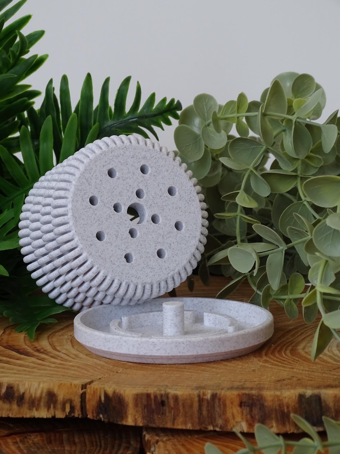 Wavy Planter with Drip Tray, the Clifton | Vegan and Eco friendly planter