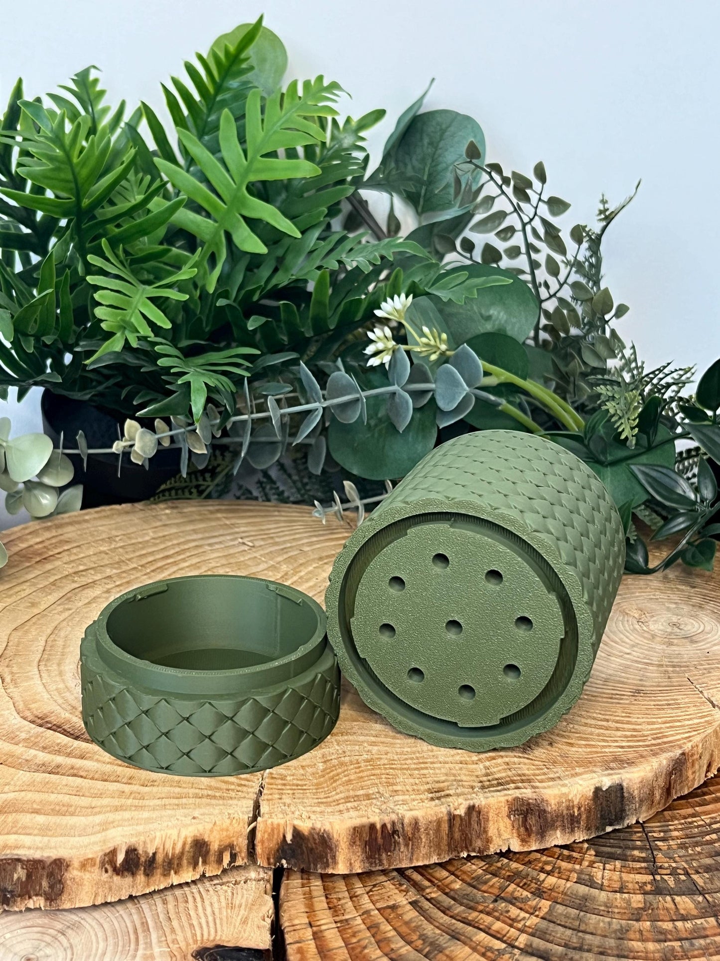 Quilted Planter with Hidden Drip Tray | Eco friendly Planter | 12 Colours | Renter Friendly
