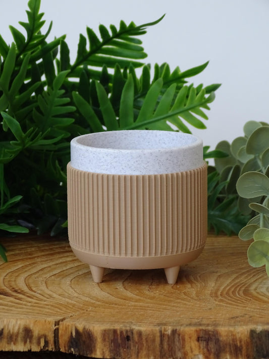 Ribbed Planter with Legs, the Ellwood | Vegan and Eco friendly planter
