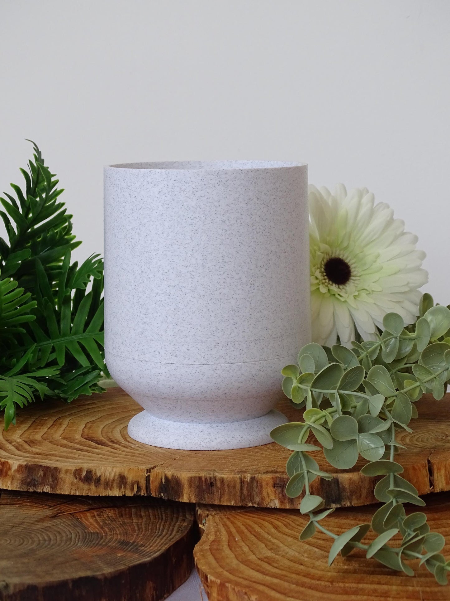 Simple Vase with Removable Drip Tray | Vegan and Eco friendly planter