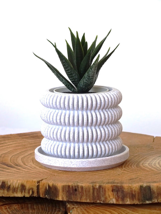 Wavy Planter with Drip Tray, the Clifton | Vegan and Eco friendly planter